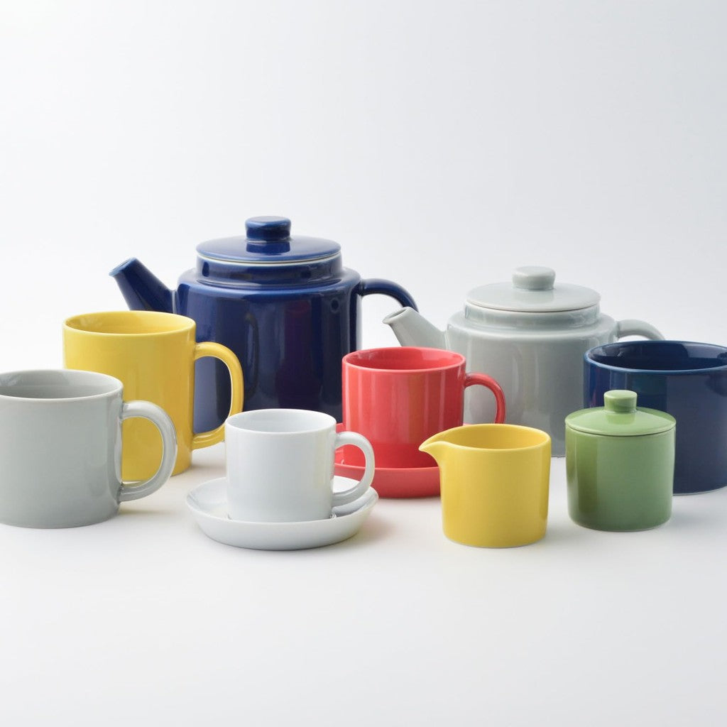 Saikaitoki Common Hasami Porcelain Yellow Mug - 330ml Capacity, Microwave and Dishwasher Safe
