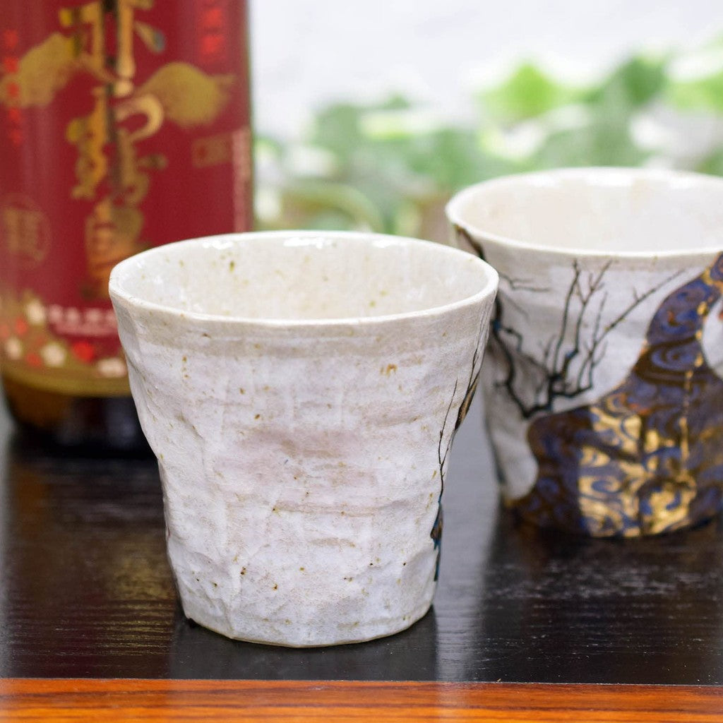 【made in japan】
Stylish Japanese Tableware: Set of 2 Kutani Glazes Shochu Glasses, Kōrin Ume Design, High-Quality Ceramic, Premium Japanese Tableware, Perfect Gift for Birthdays, 60th, 70th, and 77th Celebrations.