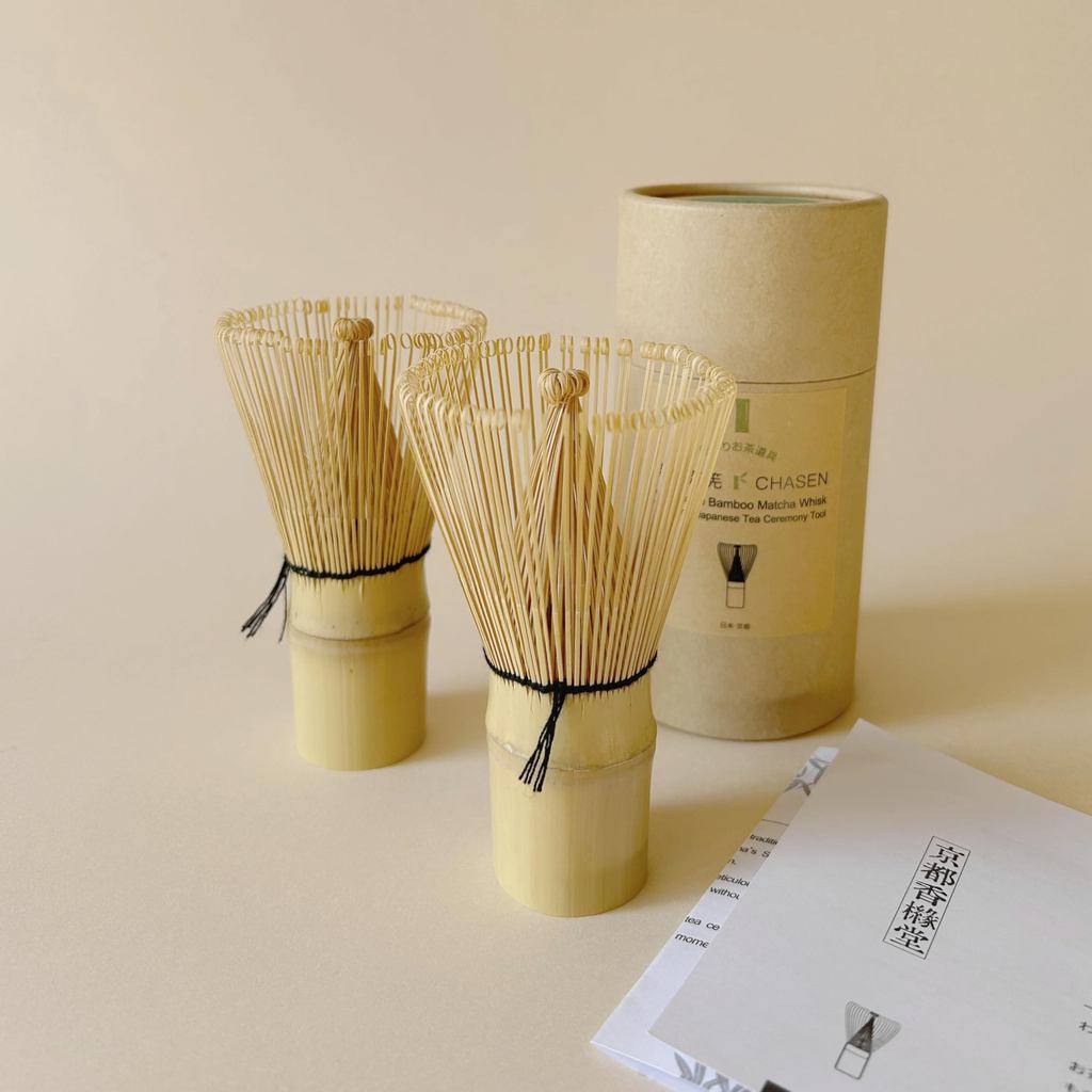 Matcha Whisk (100 Prongs) - Made in Japan, Natural Bamboo, Perfect for Frothing Matcha and Tea Ceremony Practice, Includes Protective Case and Trilingual Instructions, Kyoto Koryodo.