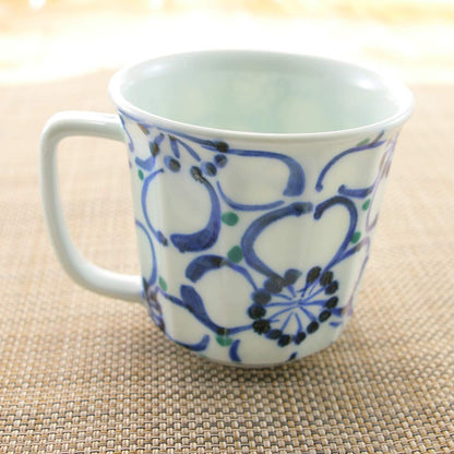 Arita-yaki and Hasami-yaki Mug, Large Floral Light Mug (Blue), Lightweight, Available in Paired Colors, Cherry Blossom Floral Pattern | Japanese Tableware, Pottery, Sangaibishi