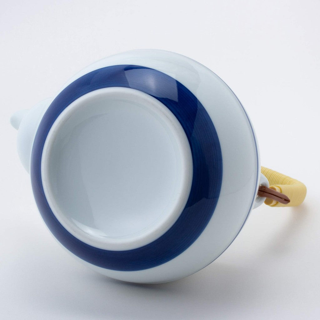 Hasami Porcelain Yumeji Teapot (Medium) 99258 & Tea Kettle 99256