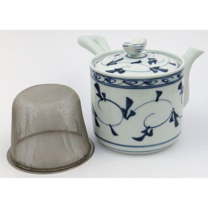 Hasami Ware Issei Porcelain Lightweight Fuwari Chidori Lightweight Teapot Pot Large Size, Approx. Width 18 × Depth 15 × Height 11.5 cm, Capacity Approx. 400 ml, Porcelain, Made in Japan 23045