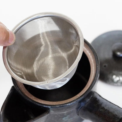 Hasami ware, Chojuro kiln coffee teapot, capacity approximately 300ml (about 2 cups), dishwasher safe, equipped with a filter, just pour hot water and steep for authentic coffee, black glaze, 333548.