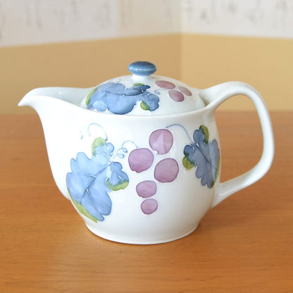 Stylish Stainless Steel Teapot with Strainer, Made in Japan, Arita Ware, Hasami Ware, Muscat U Pot, 350ml