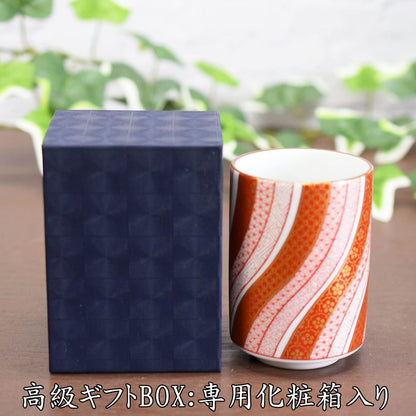 【made in japan】
Waza no Kura Stylish Kutani Porcelain High-Quality Tea Cup with Kinrande Pattern Ceramic Japanese Tableware Made in Japan