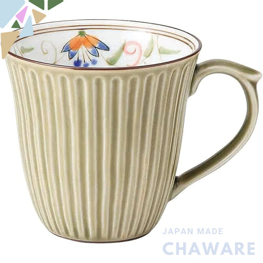 Lightweight mug with hand-painted flowers on the inside, green, diameter 8.5cm, capacity 250ml. Easy to use due to its l