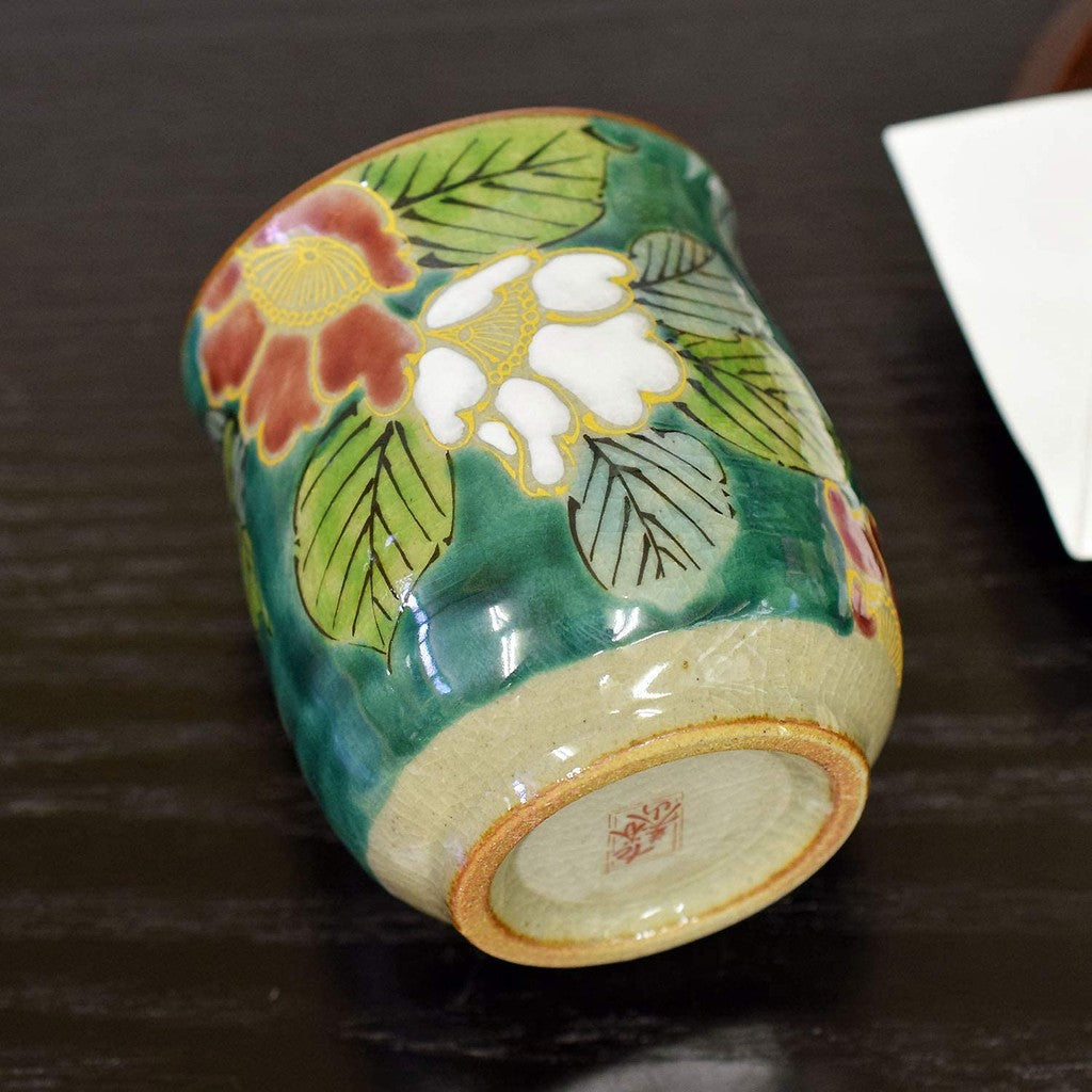 Stylish Yunomi (tea cup) - Kutani Ware, Green Camellia, ceramic tea bowl, brand, Japanese tableware, made in Japan.
