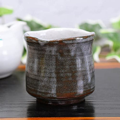 Large Yunomi, Kutani ware tea cup, wooden rice spoon, Yunomi tea bowl, ceramic, brand, Japanese tableware, made in Japan.