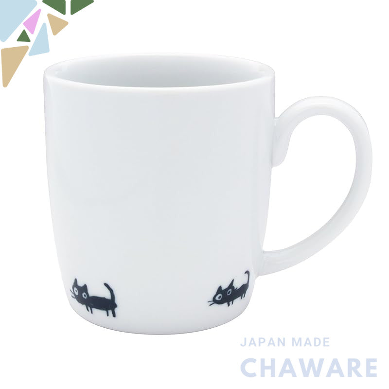 Toyo Ceramics Arita Ware Mug, Kittens (Bottom) ID-57-02