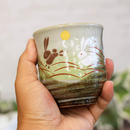 【made in japan】
Pair of stylish tea cups, Kutani ware, couple's tea cups, moon rabbit design, tea bowls, ceramic, brand, Japanese tableware, made in Japan.