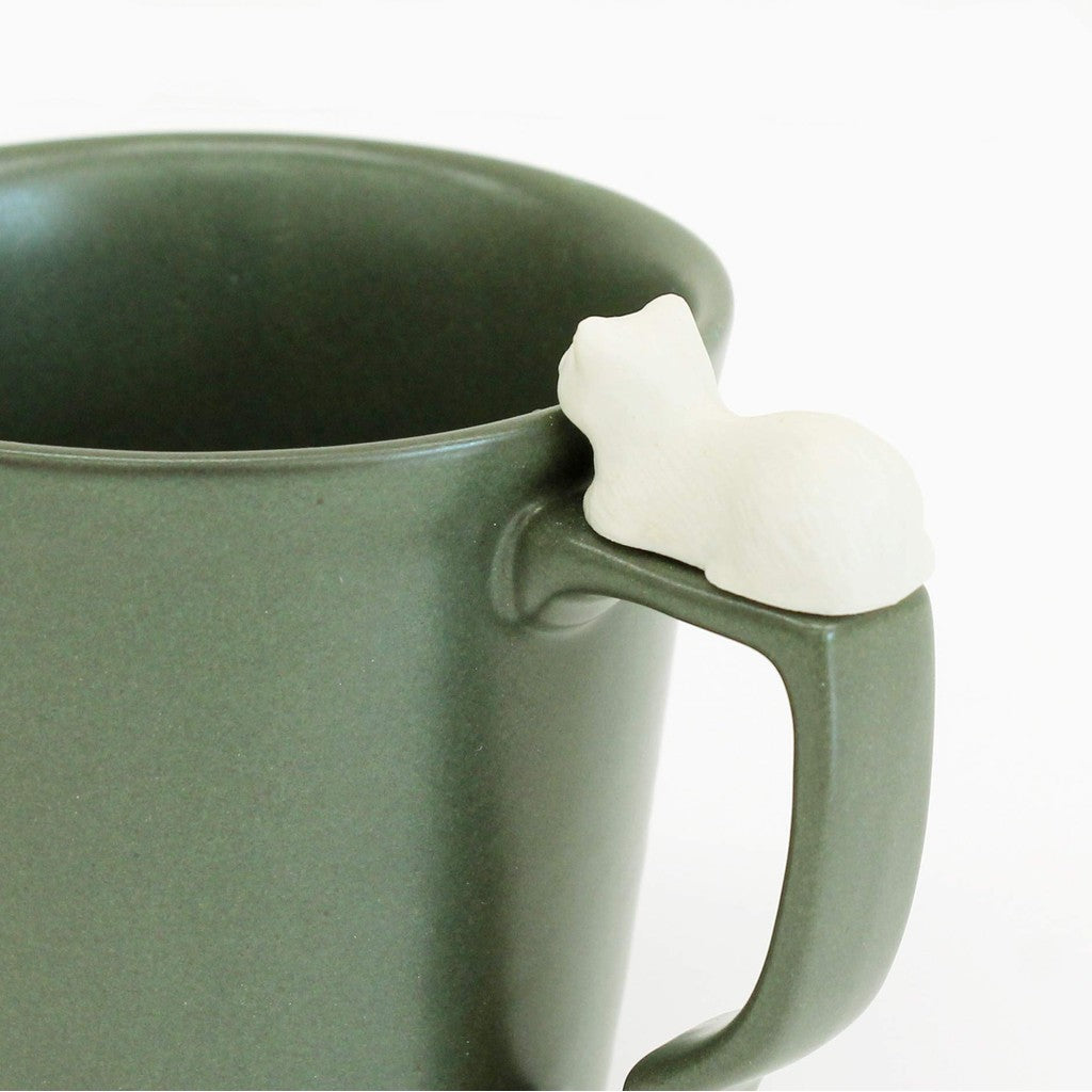 Be Glad Store Hasami Ware Cat Mug with Chin Rest (Green & Black)