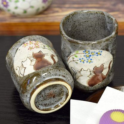 【made in japan】
Pair of stylish Yunomi (tea cups) - Kutani ware - Couple's Yunomi - Sunlit Yunomi tea bowls - Ceramic brand - Japanese tableware - Made in Japan.