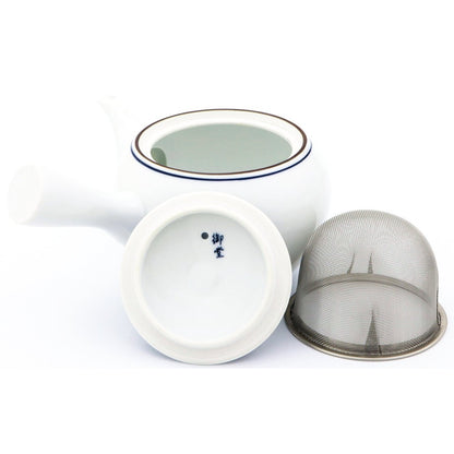 Hasami-yaki Mido kiln teapot (in a decorative box) Seigaiha pattern with Mt. Fuji 34691