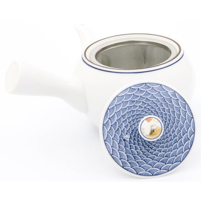 Hasami-yaki Mido kiln teapot (in a decorative box) Seigaiha pattern with Mt. Fuji 34691