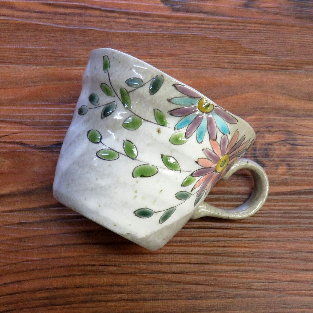 Stylish Kutani ware mug, Hanayu - a perfect gift for celebrations such as the 60th birthday (Kanreki), 70th birthday (Koki), 77th birthday (Kiju), or just as a birthday present.