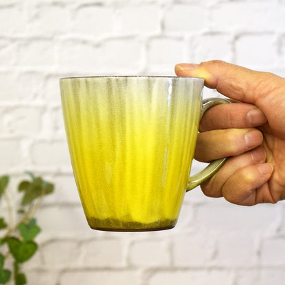 Stylish mug, tableware, Kutani ware mug, glazed pottery, high-end brand, made in Japan.
