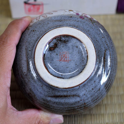 Matcha bowl, ceramic, tea utensils, Kutani ware, matcha tea bowl, Hana brand, matcha, rice bowl, Japanese tableware, made in Japan.
