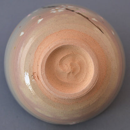 【made in japan】
Kyoto Ware Seibu Kiln Matcha Bowl, Porcelain with Cherry Blossom Design, Handcrafted Sakuzan Ware K1-8
