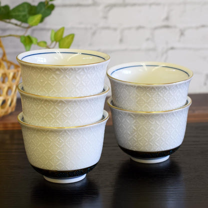 【made in japan】
Stylish Japanese Yu-Don (Tea Cup) Set of 5 - KUTANI Ceramic with Stunning White Shippou Design, High-Quality Tableware, Perfect for Guests, Housewarming, Opening Celebration, Wedding Gifts, and Special Occasions - Made in Japan.