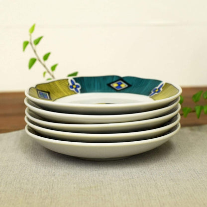 Waza no Kura Plate Set - Stylish Tableware - Kutani-yaki Small Plates - Set of 5 - Round Pattern - Ceramic Japanese Tableware - Serving Plates - Made in Japan