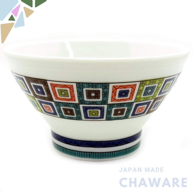 【made in japan】
"Waza no Kura Kutani Ware 1000 Steps Rice Bowl - Stylish Stone Pattern Ceramic, Perfect for Japanese Cui