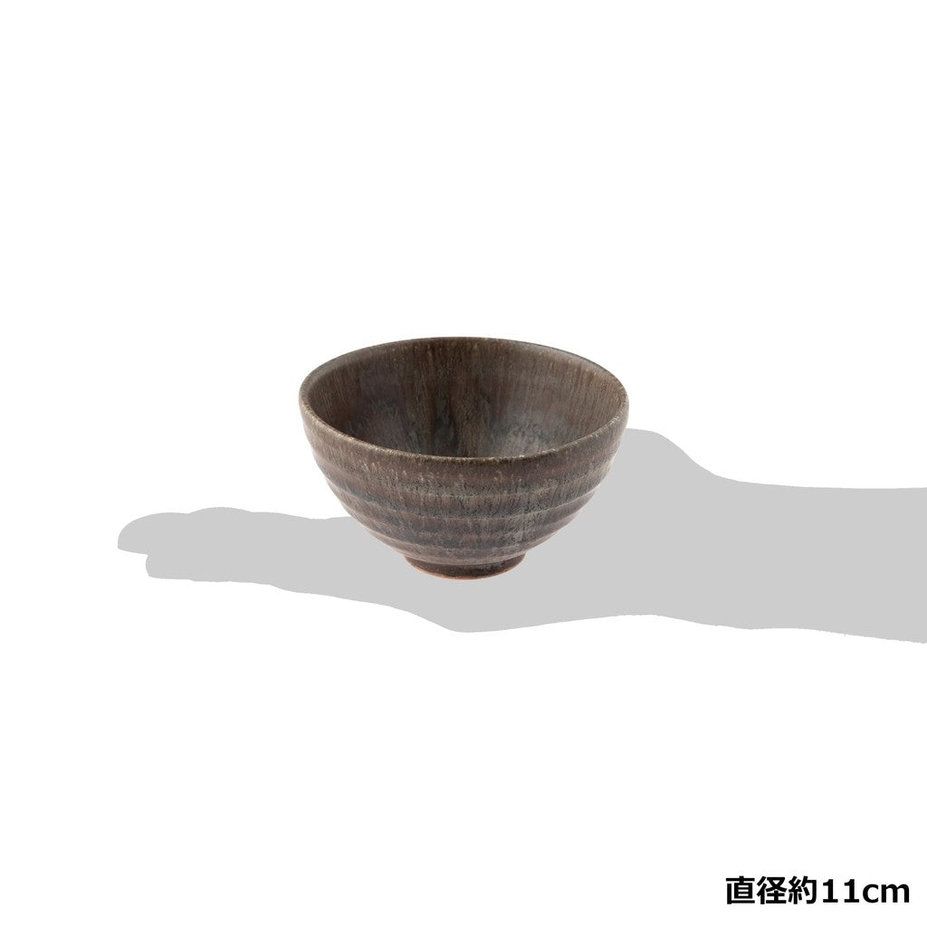 【Made in Japan】Marui Pottery Shigaraki-style Unique Rice Bowl, 11cm Diameter, Black Glaze, Ideal for Serving Rice, Model MR-3-4534