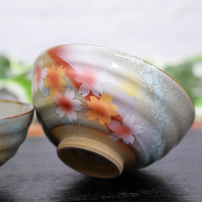 【made in japan】
Waza no Kura Elegant Pair of Rice Bowls - Japanese Kutani Pottery for Couples with Sunflower Design, Premium Tableware Gift for Weddings, Birthdays, and Special Celebrations, Made in Japan.
