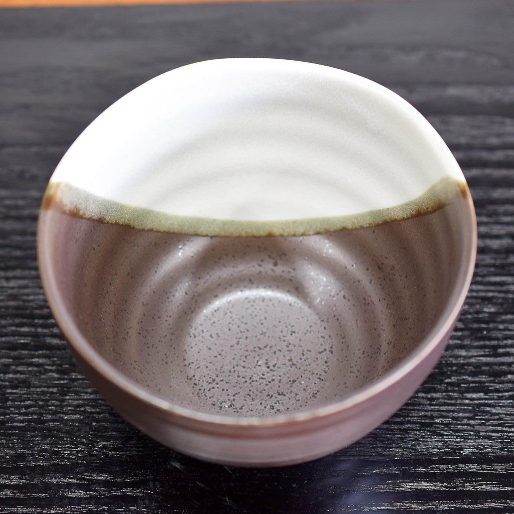 【made in japan】
Elegant KUTANI Porcelain Rice Bowl, Traditional Japanese Tableware, YOSHIDA's Cherry Blossom & Bird Design, Luxury Gift for Birthdays and Milestone Celebrations, Made in Japan, Perfect for Ochazuke.