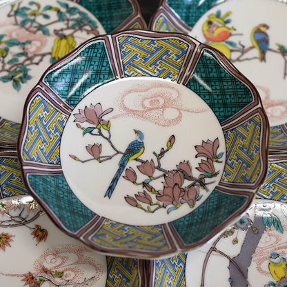 Waza no Kura Stylish Plate Set - Kutani Ware Small Plates (Set of 5) with Varying Flower and Bird Designs - Ceramic Japanese Tableware - Made in Japan