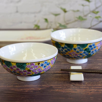 【made in Japan】
Waza no Kura Elegant Couple Rice Bowls - Kutani Ware Set, High-Quality Ceramic Tableware for Japanese Cuisine. Perfect Gift for Weddings, Anniversaries, and Special Occasions.