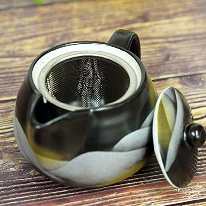 【made in japan】
Waza no Kura Stylish Teapot, Kutani Ware, Ceramic Pot with Strainer, Japanese Tableware, Beautiful Design, Authentic Japanese Craftsmanship, Perfect for Tea Lovers, Made in Japan