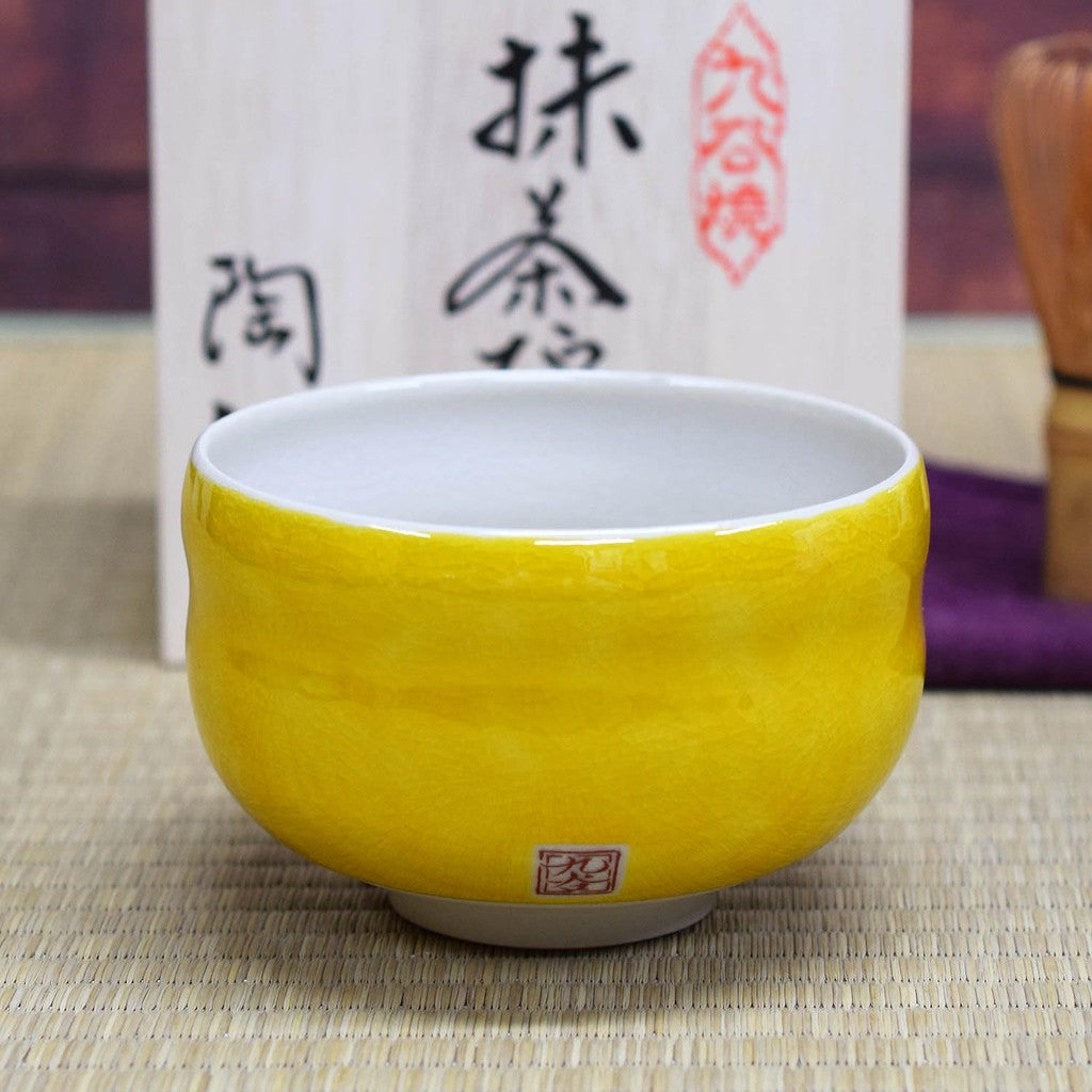 【made in japan】
Stylish Kutani Porcelain Matcha Bowl by Yoshidaya - Premium Japanese Tea Ceremony Tool, Perfect Gift for Birthdays, Celebrations like 60th, 70th, 77th, and 88th Anniversaries. Authentic Japanese Craftsmanship!