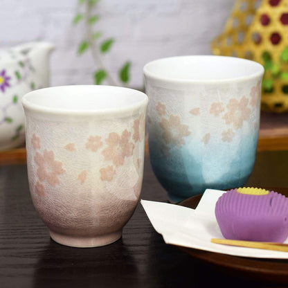 【made in japan】
Stylish Japanese Kutani Ceramic Pair Tea Cups - Silver Sakura Design, Perfect for Couples. Ideal for Anniversaries, Birthdays, and Special Celebrations. Authentic Japanese Tableware Gift.