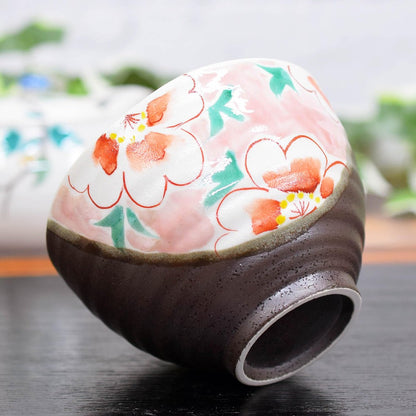 【made in japan】
Stylish Japanese Kutani Porcelain Rice Bowl - Premium Pink Floral Design, Perfect for Tea and Soup, Ideal Gift for Birthdays, Milestone Celebrations, and Special Occasions, Made in Japan.