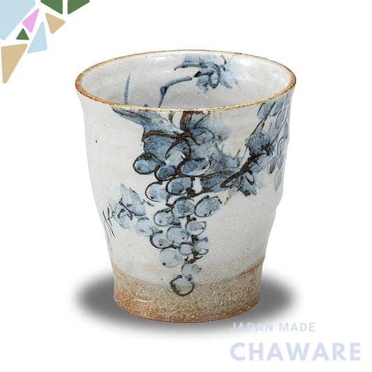 【made in japan】
Stylish Kutani Ware Sake Glass - Premium Ceramic Shochu Glass with Grape Design - Perfect for Japanese C