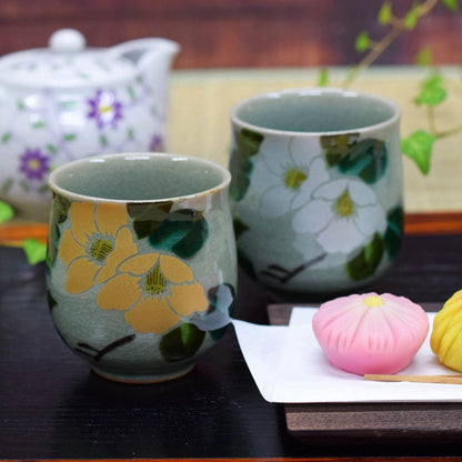 【made in japan】
Stylish Pair of YUNOMI - KUTANI Porcelain Tea Cups with Gold and Silver Camellia, Japanese Tableware, Perfect Gift for Weddings, Anniversaries, and Milestone Celebrations like 60th, 70th, 75th, and 88th Birthdays.