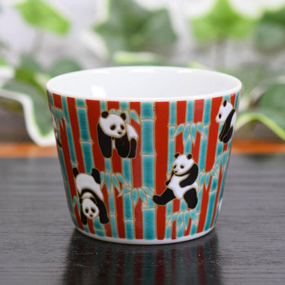 【made in japan】
Stylish Japanese Soba Choko Cup by Waza no Kura, Premium Kutani Porcelain with Panda Design, Elegant Tableware, Made in Japan. Perfect for Soba Noodles and Traditional Japanese Dining.