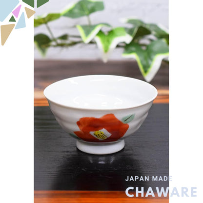 【made in japan】
Stylish Japanese Ceramics - Kutani Ware Rice Bowl with Camellia Design, High-Quality Tableware for Authe