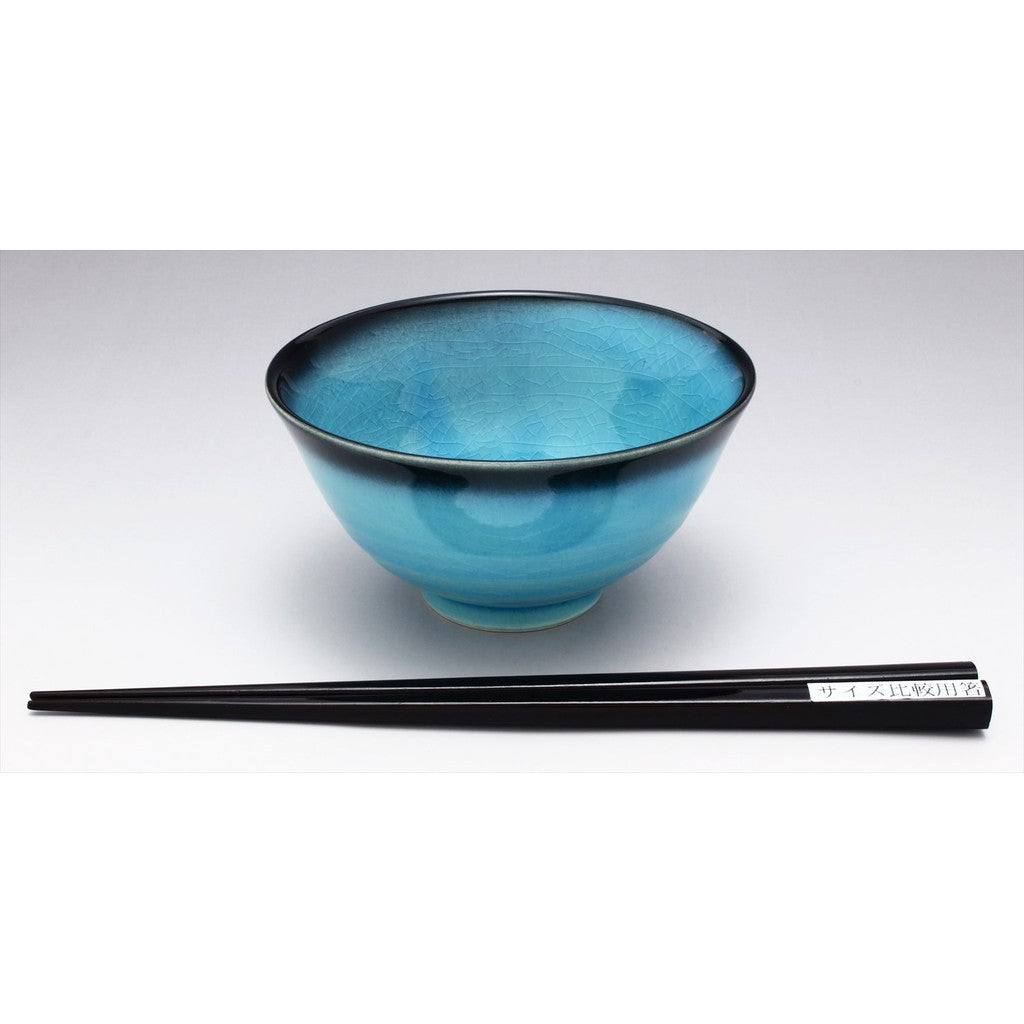 【made in japan】
Mino Ware Higashiyama Kiln "Turquoise Blue" Rice Bowl - Stylish Large Tea Bowl, Diameter approx. 11cm, Height 6cm, Japanese Tableware, Made in Japan, Ideal for Rice and Tea.