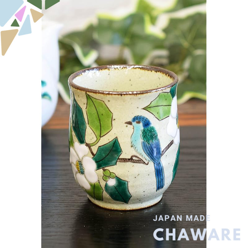 【made in japan】
Stylish Japanese Kutani Tea Cup - Ceramic Yunomi with White Camellia and Bird Design - Premium Tableware