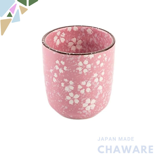 【made in japan】
Stylish Japanese Ceramic Couple Yunomi Tea Cups Set by Wazano Kura - Perfect for Wedding Anniversaries (
