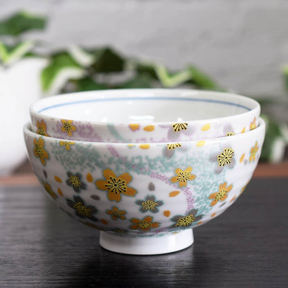 【made in japan】
Waza no Kura Pair Rice Bowls - Stylish Kutani Pottery Dinnerware for Couples, Curved Water Flower Design, Elegant Japanese Tableware Set