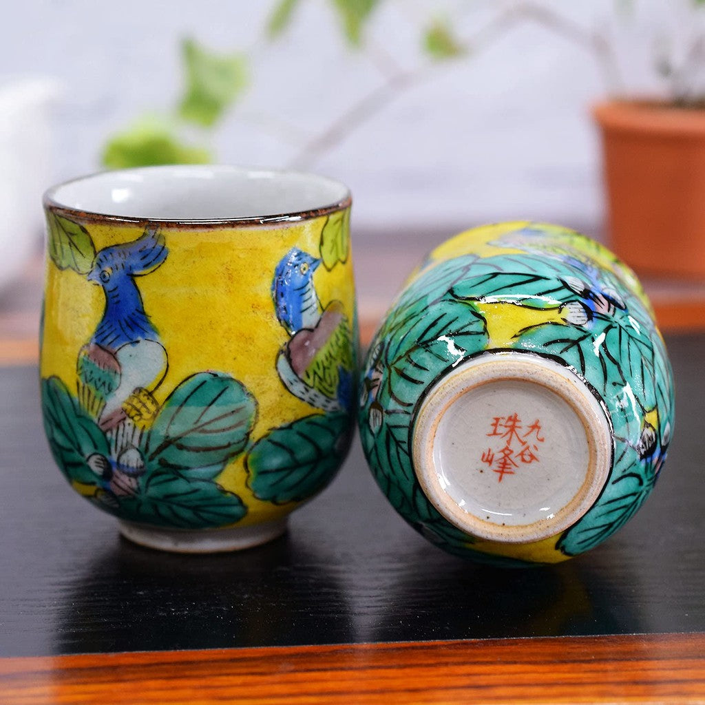 【made in japan】
Waza no Kura Pair of Stylish Japanese Kutani Tea Cups - Elegant Yoshidaya Ceramic Teacups for Couples - Traditional Japanese Tableware, Made in Japan