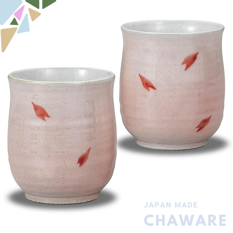 【made in japan】
Stylish Kikusui Pair of Sakura-Flowering Kutani Porcelain Teacups for Couples, Perfect as Wedding Annive