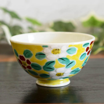 【made in japan】
Stylish Kuuta-yaki Ceramic Rice Bowl with Floral Pattern - Premium Japanese Tableware, Perfect for Birthdays, Celebrations like Kankei and Koki, Elegant Gift for Special Occasions.