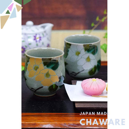【made in japan】
Stylish Pair of YUNOMI - KUTANI Porcelain Tea Cups with Gold and Silver Camellia, Japanese Tableware, Pe