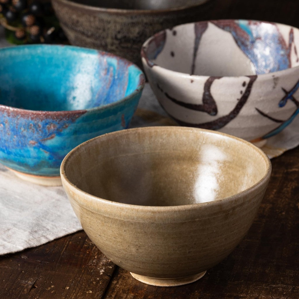 【made in japan】
Marui Seito Shigaraki Ware Hechimon Rice Bowl, Olive Brown, Diameter: 12cm, Perfect for Serving Rice, Model MR-3-4533 - Ideal for Home Dining and Japanese Cuisine.