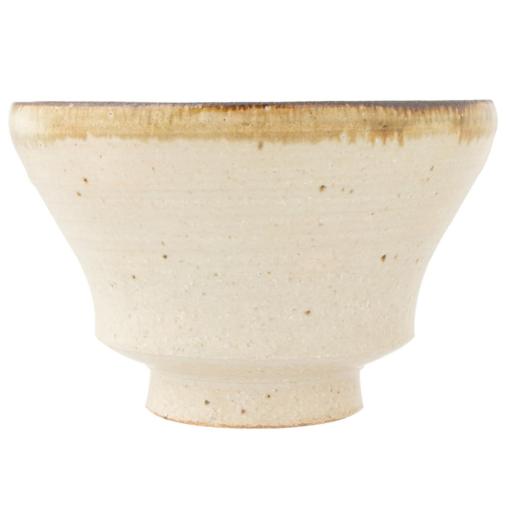 【made in japan】
Marui Pottery Shigaraki-ware Hechimono Bowl, Capacity Approximately 1200ml, White Tag MR-3-4010 - Ideal for Noodle or Rice Dishes, Stylish and Durable Ceramic Serving Bowl.
