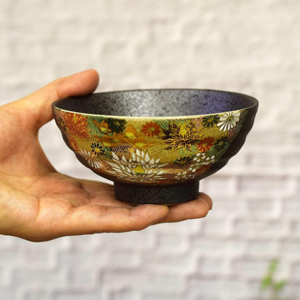 【made in japan】
Waza no Kura Stylish Couple Rice Bowls - Kutani Ware Pair, Elegant Tableware, Gold Floral Design, Premium Ceramic, Ideal for Wedding Anniversaries, Gifts, Japanese Tableware.