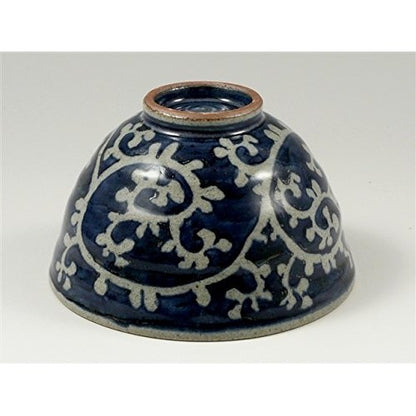 [Made in Japan] Arita Hasami Ware Shofuko Kiln Arabesque Pattern Matcha Bowl Set (Couple Tea Bowls) 20624 - Perfect for Traditional Japanese Tea Ceremonies and Gifts.